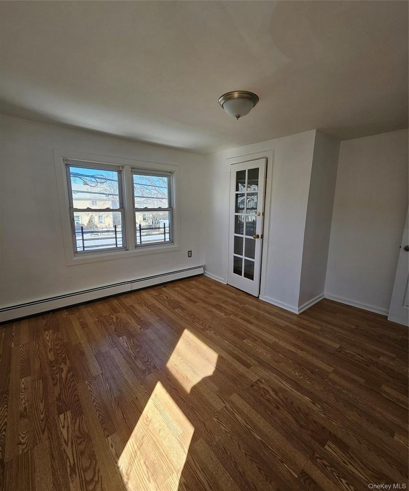 196 S Franklin St - Photo 7 of 9