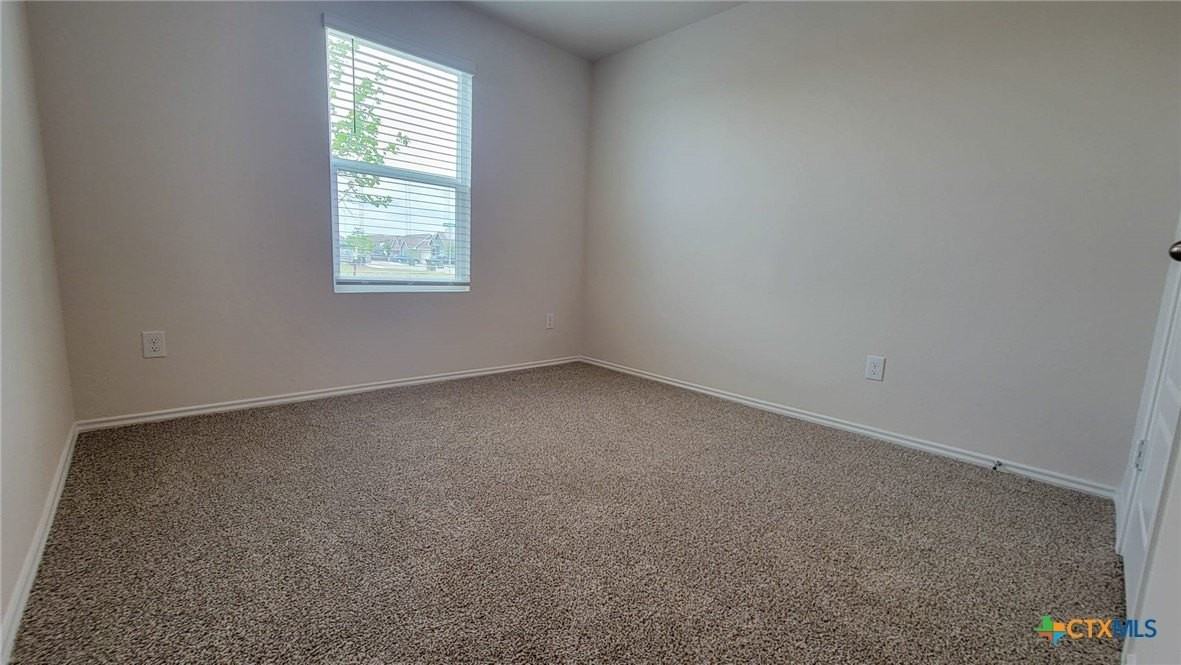 364 Deborah Dr - Photo 3 of 18