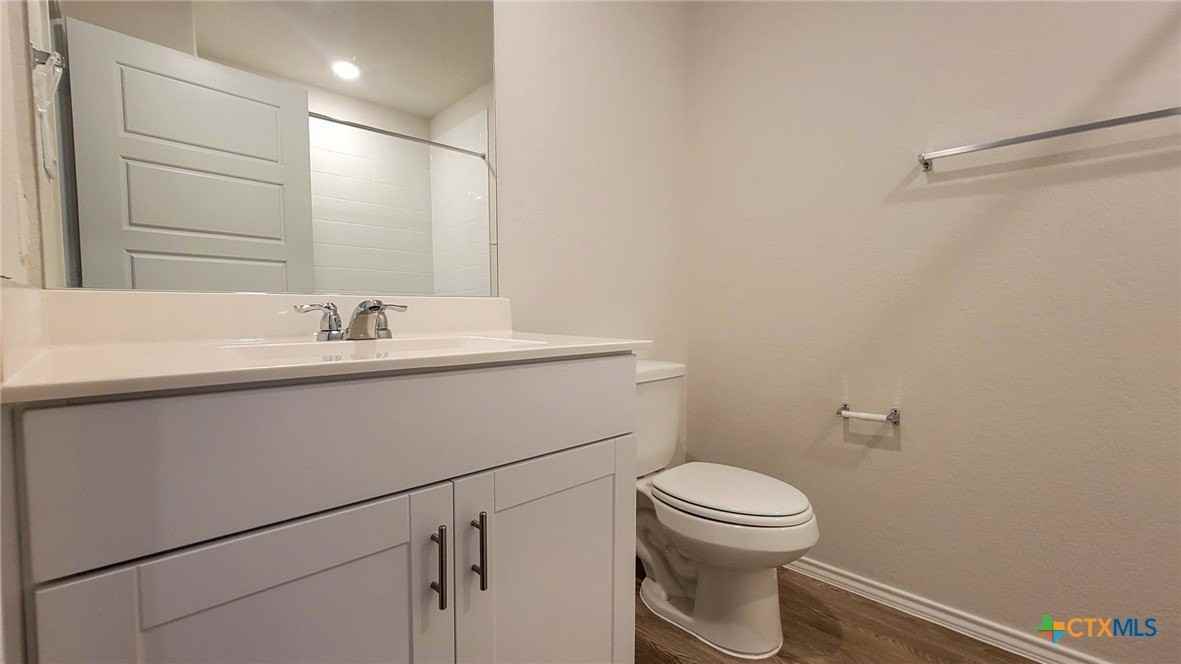 364 Deborah Dr - Photo 4 of 18