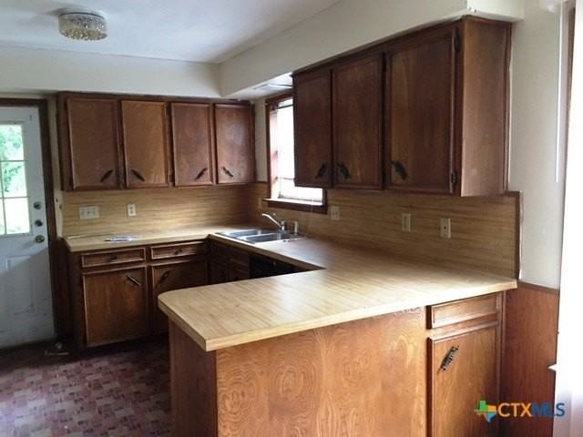 1207 Ruiz Dr - Photo 4 of 12