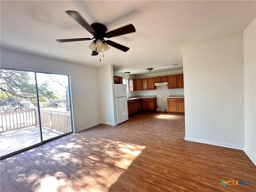 1501 Earle St - Photo 4 of 23