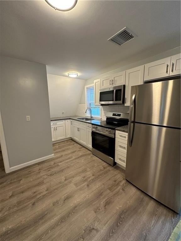 158 Roger Williams Ave #2ndFL - Photo 2 of 10