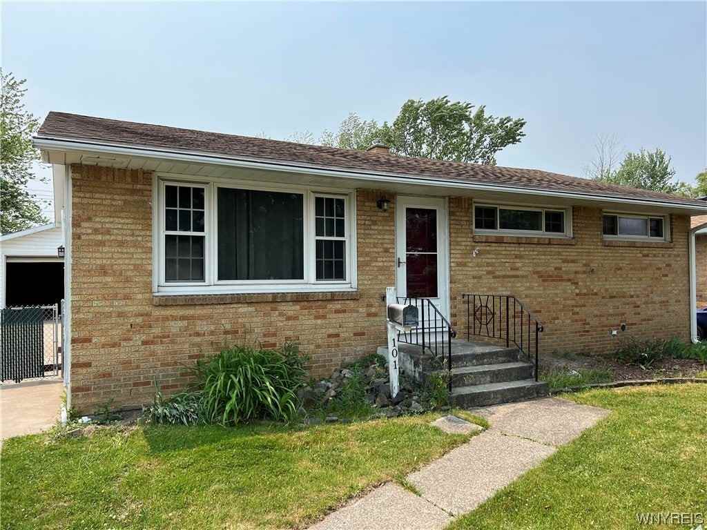 101 Kemp Ave - Photo 2 of 24