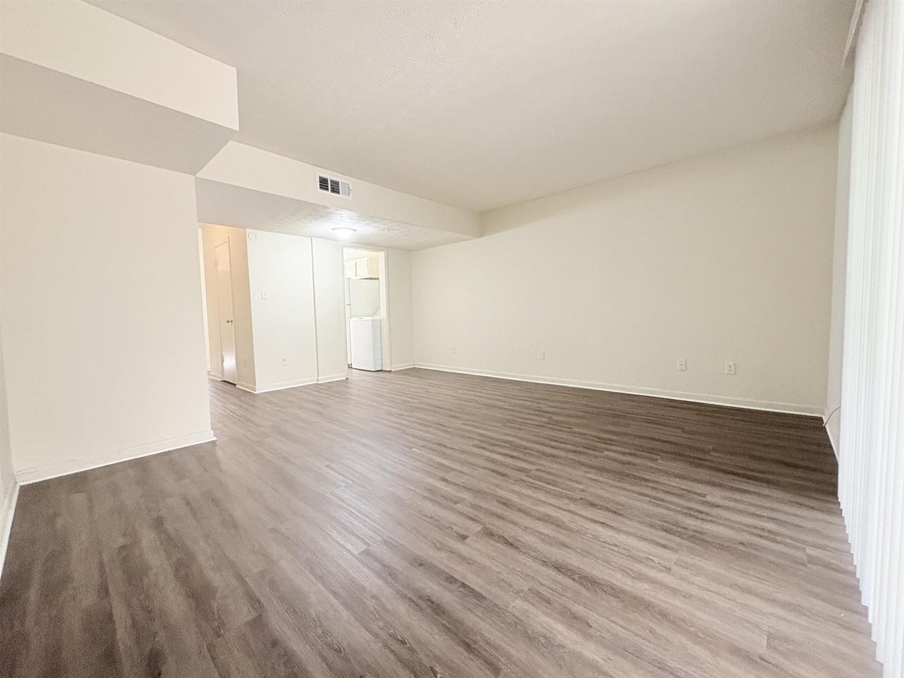 1734 Hartsfield Rd #D - Photo 6 of 14