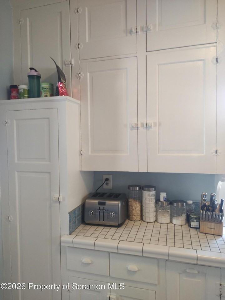 1019 Delaware St 2nd Fl - Photo 4 of 24