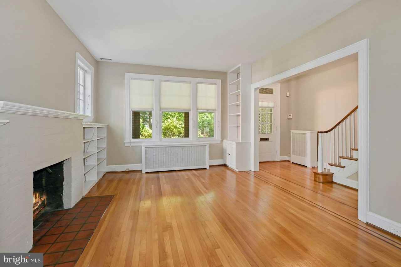 3808 Veazey St Nw - Photo 7 of 29