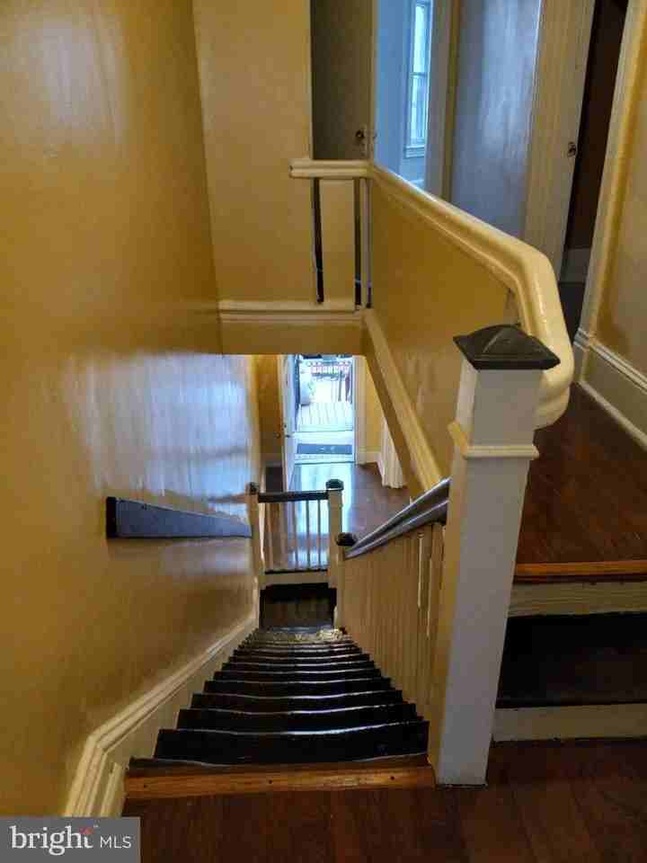 1406 5th St Nw - Photo 2 of 5