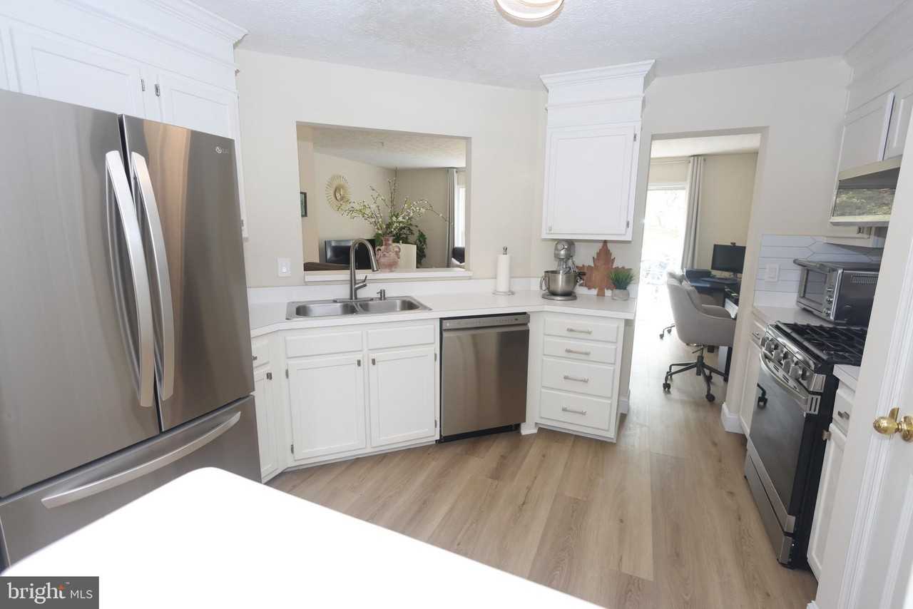 1424 Falcon Nest Ct - Photo 7 of 42