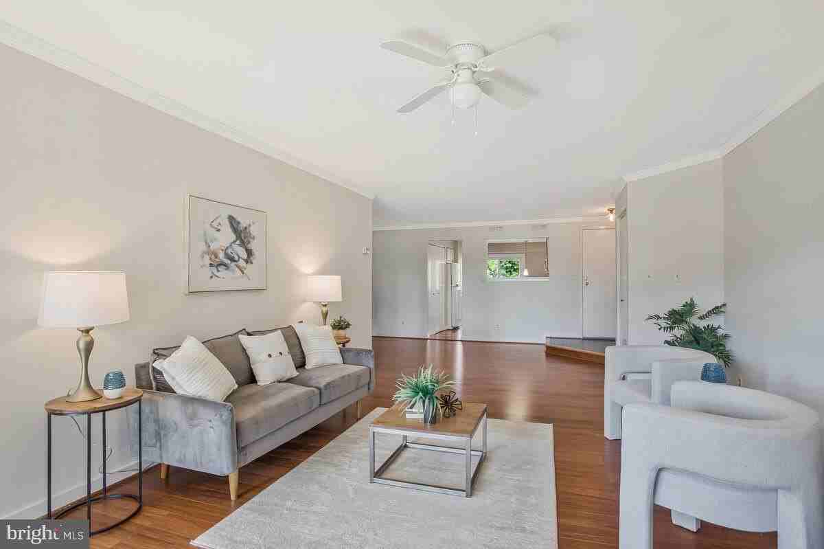 7002 Channel Village Ct #101 - Photo 3 of 50