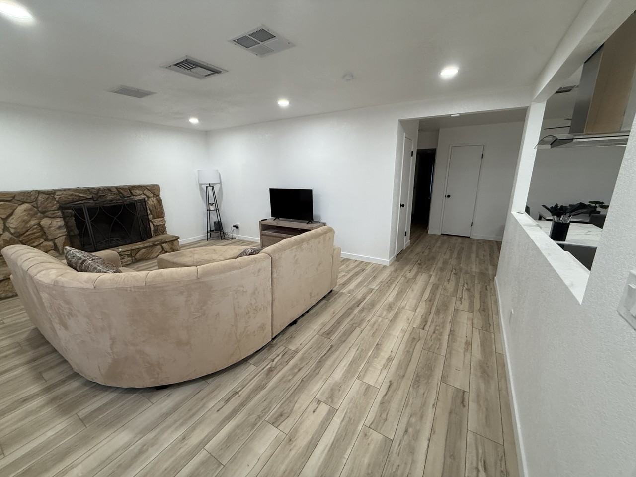 136 Rawhide Ln - Photo 6 of 9