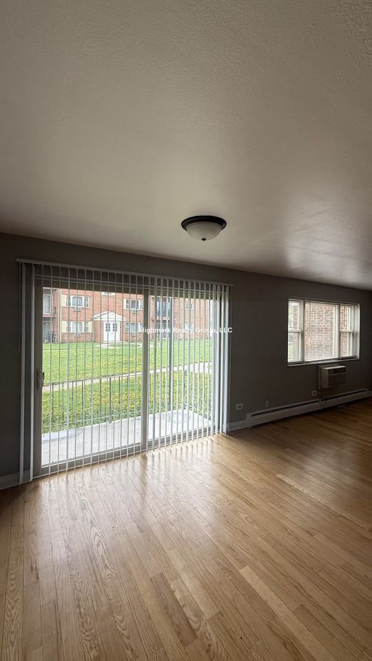 1653 Oakwood Ave #102V - Photo 6 of 16