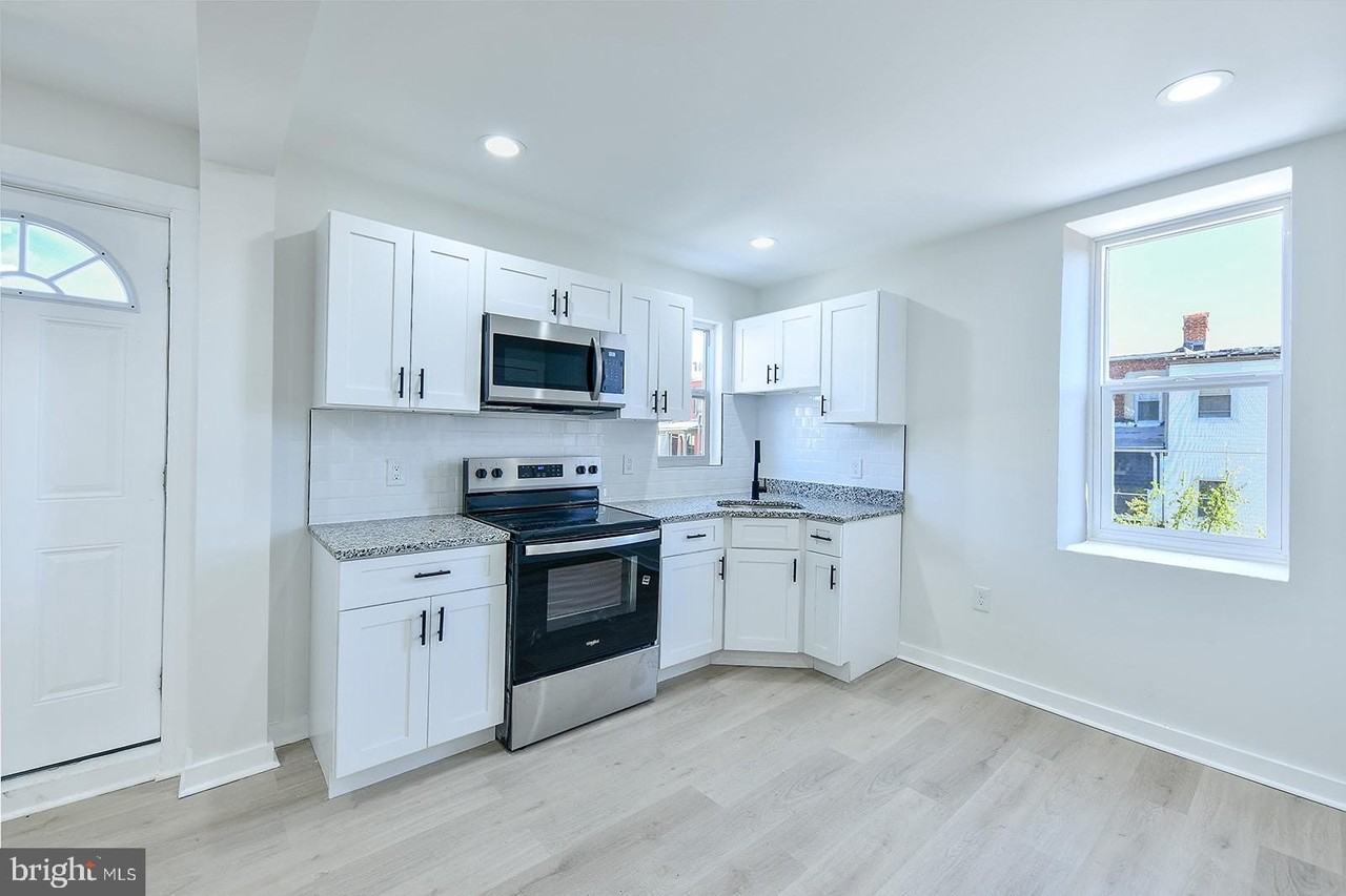 2330 Bryant Ave #4 - Photo 7 of 28