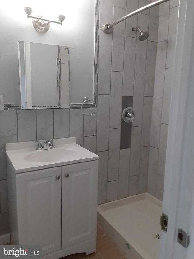 1712 W Lombard St #4 - Photo 7 of 10