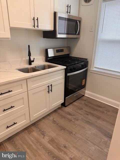 1090 Cameron Rd - Photo 2 of 19