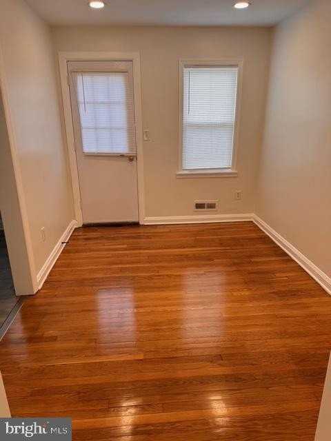 1090 Cameron Rd - Photo 7 of 19