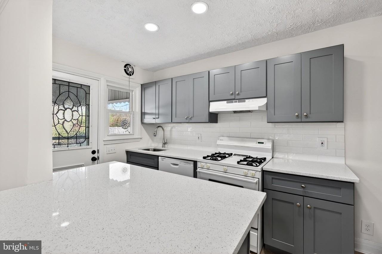 1870 Yakona Rd - Photo 3 of 42