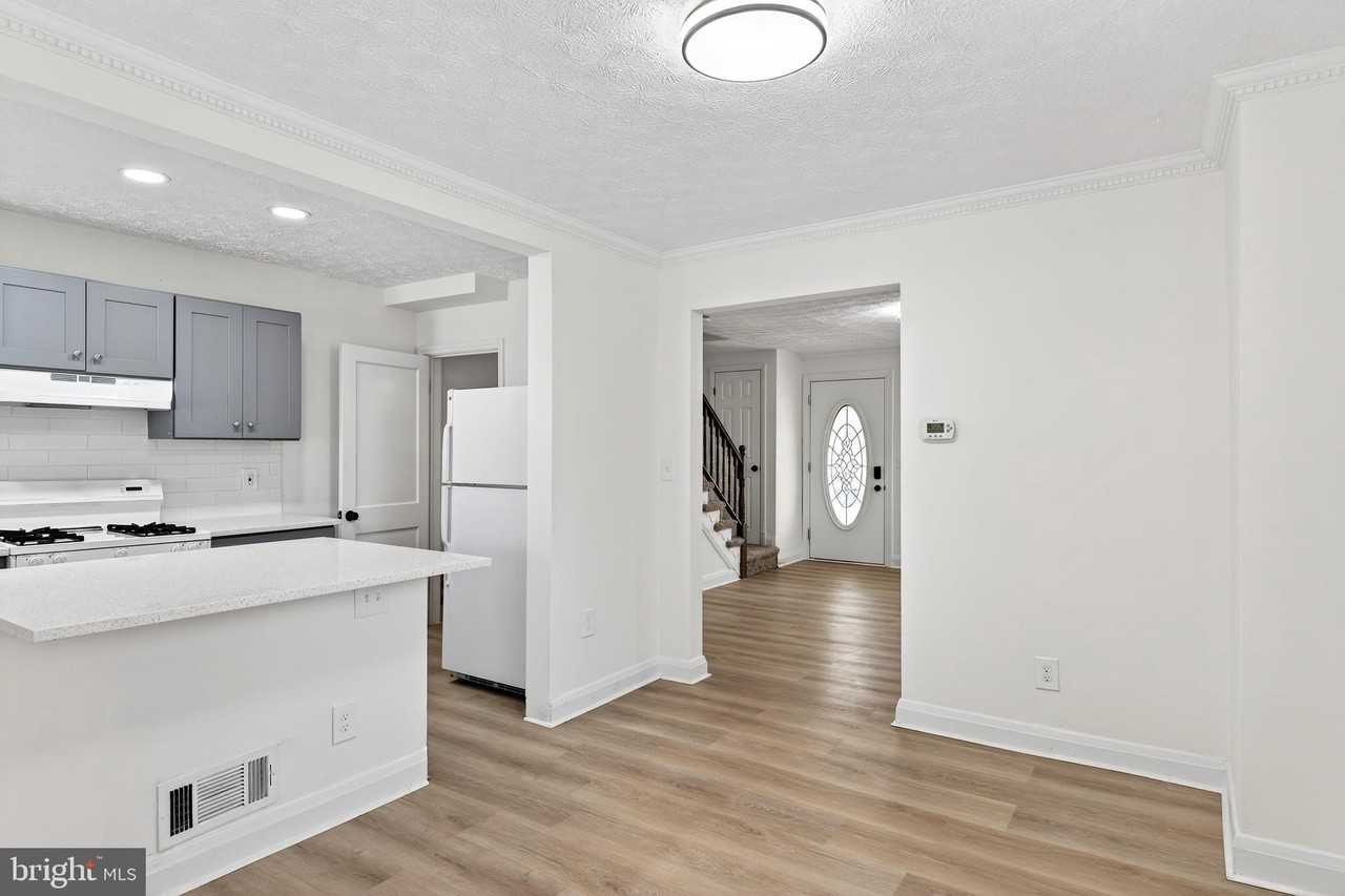 1870 Yakona Rd - Photo 5 of 42