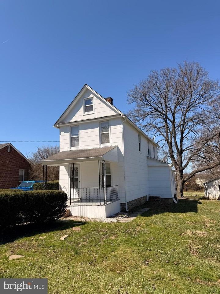 15 Wolf Ave - Photo 2 of 17