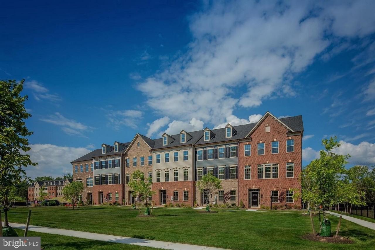 52 Wedge Way #6 - Photo 2 of 22