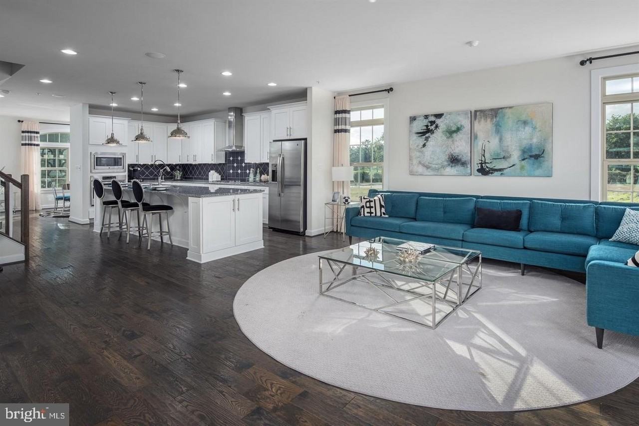 52 Wedge Way #6 - Photo 3 of 22