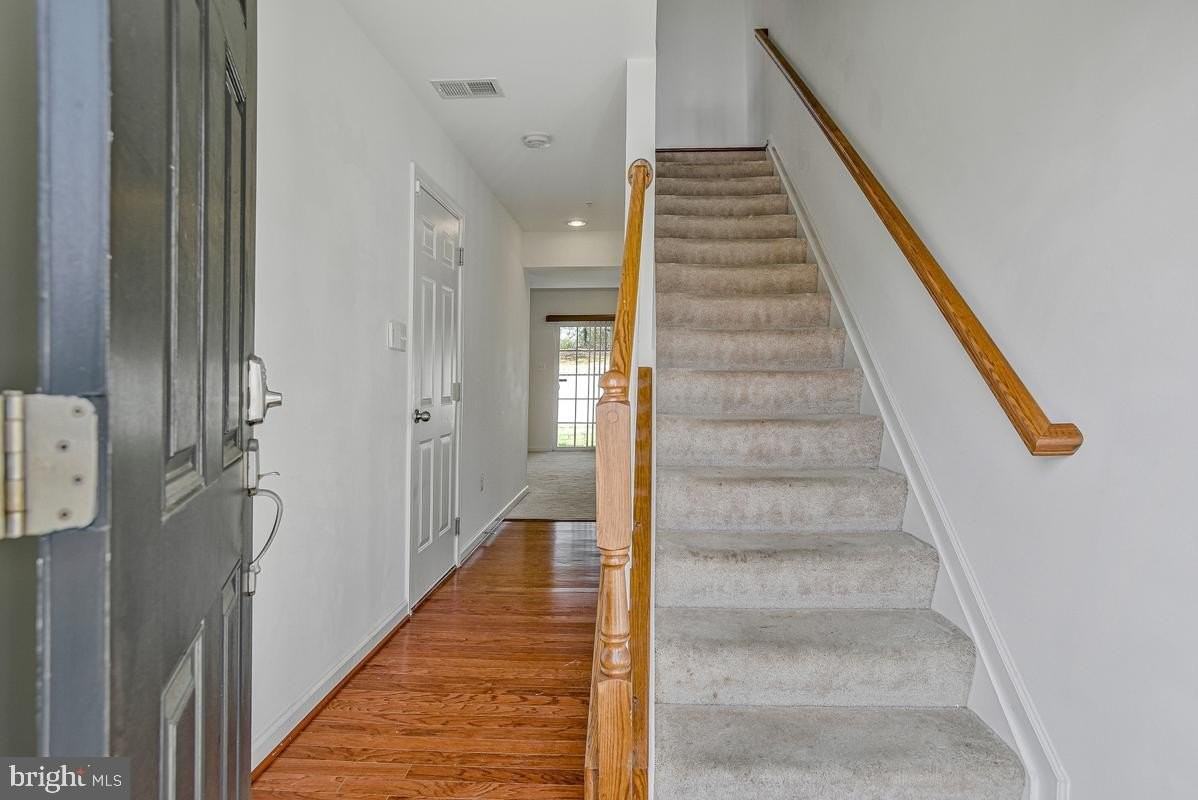 11777 Sunningdale Pl - Photo 5 of 43