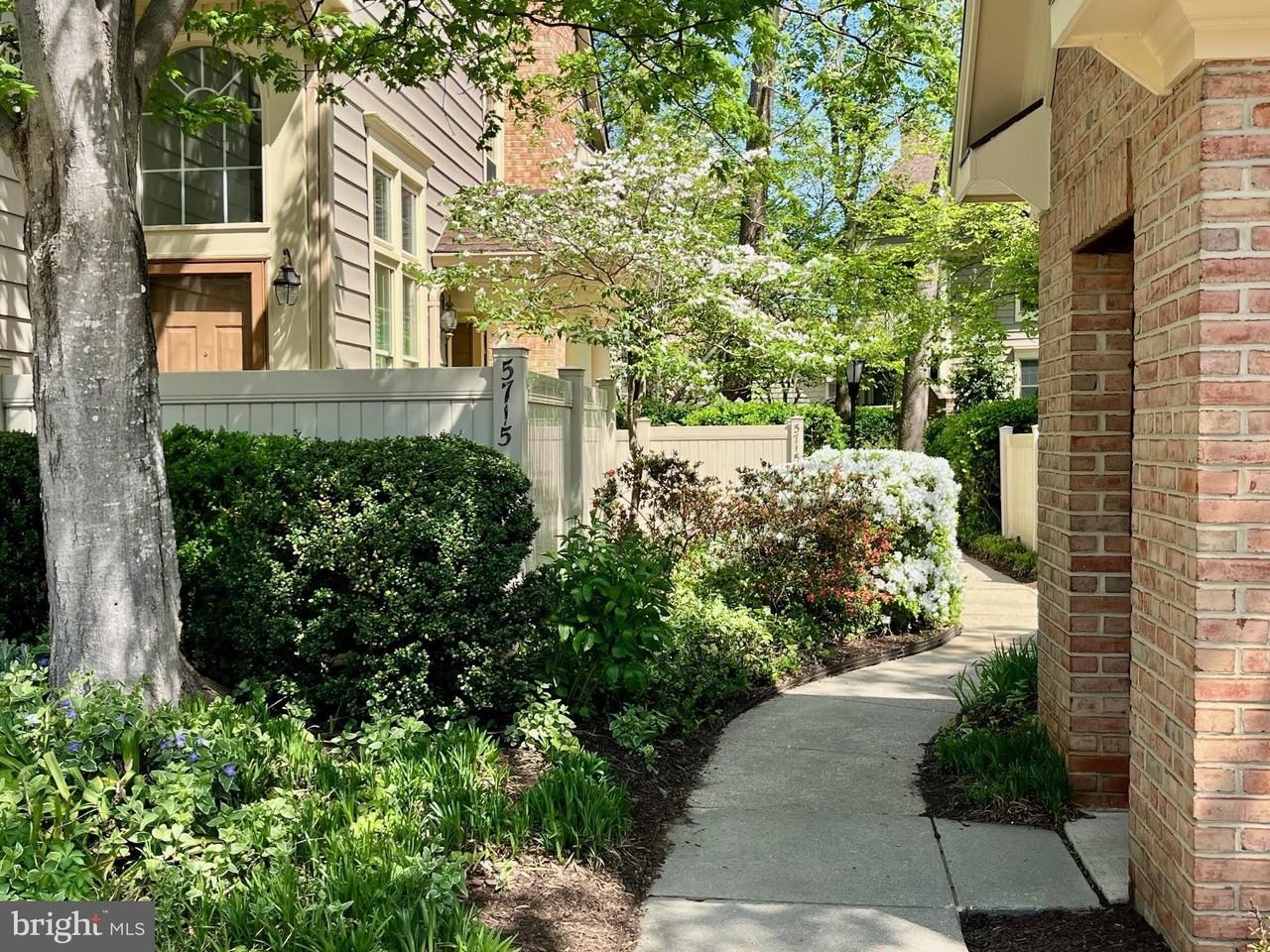 5715 Balsam Grove Ct - Photo 3 of 35