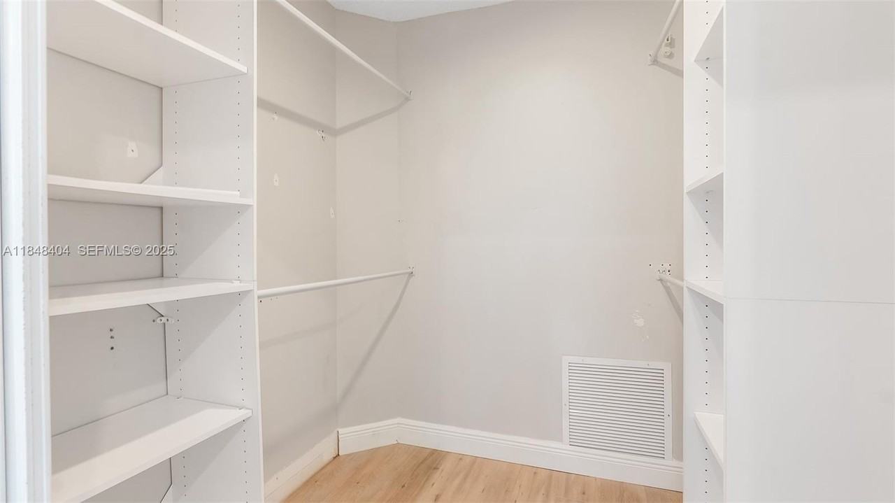 909 Garnet Circle - Photo 7 of 28