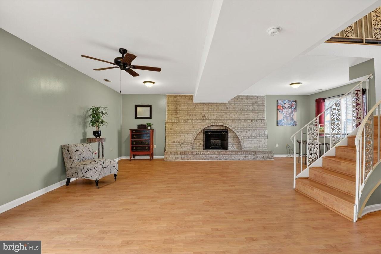 3106 Kingsway Ct - Photo 7 of 30