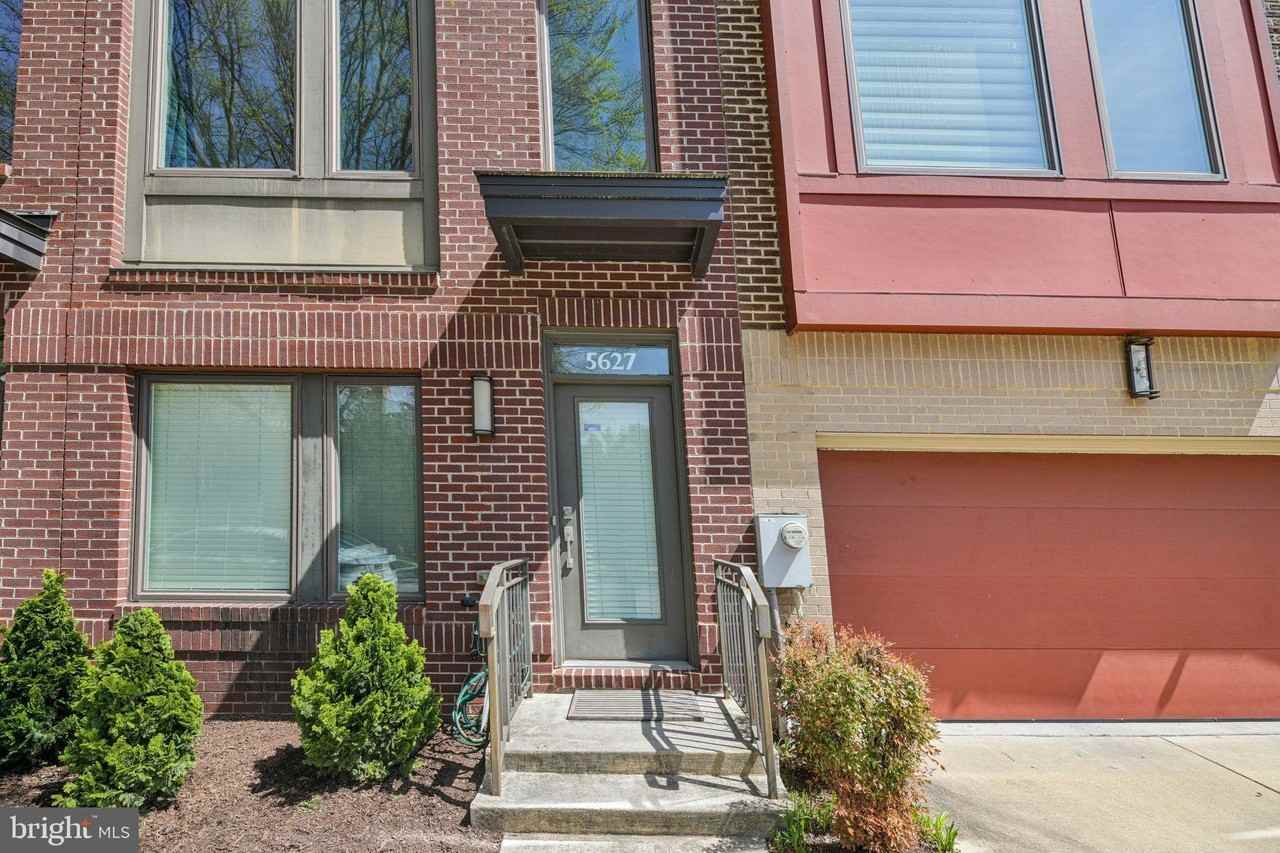 5627 45th Ave - Photo 2 of 50