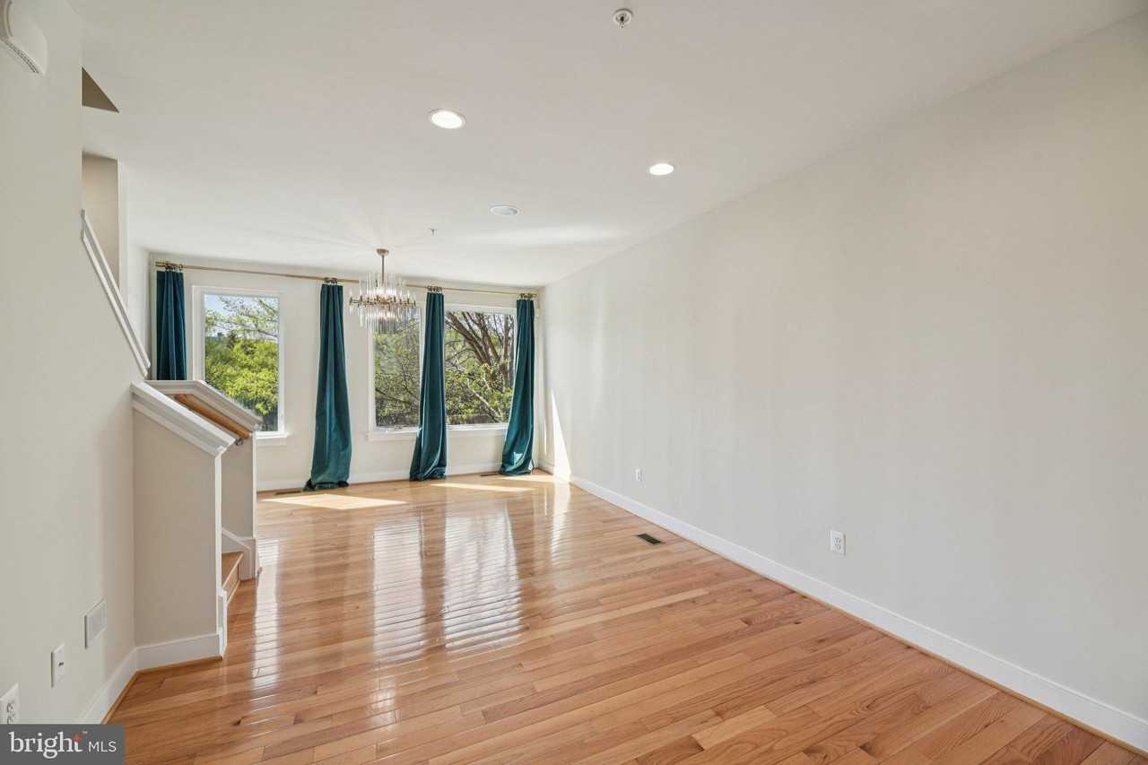 5627 45th Ave - Photo 6 of 50