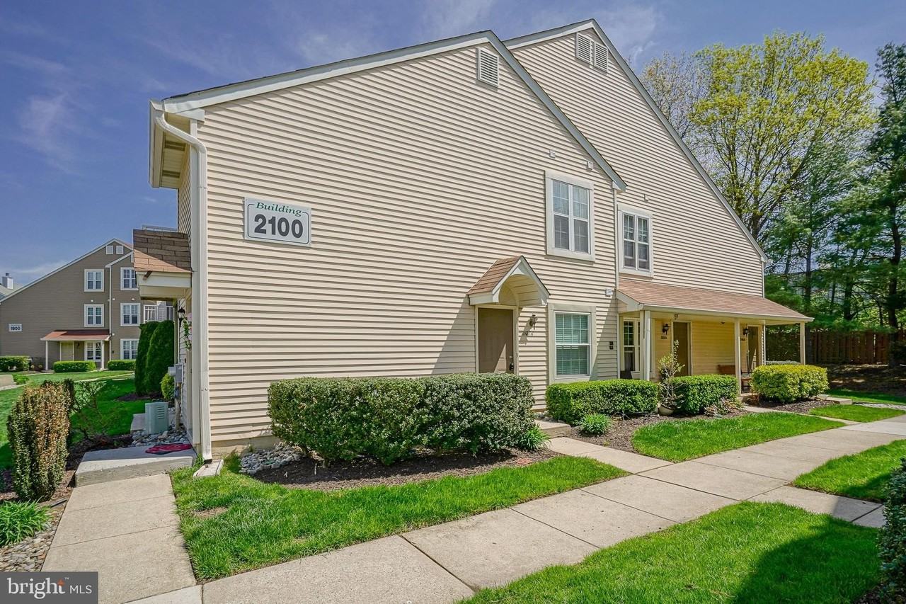 2107-A Sedgefield Dr - Photo 2 of 20