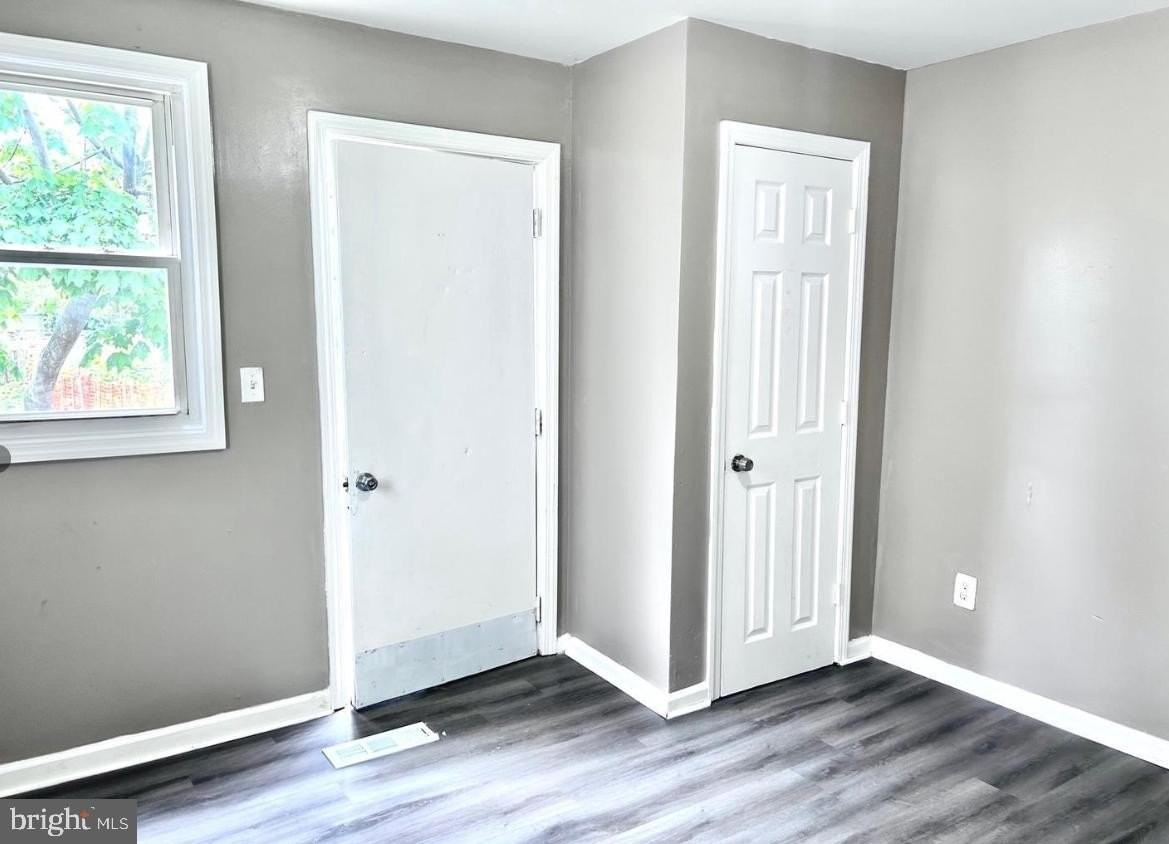 111 E Federal St #1 - Photo 4 of 7