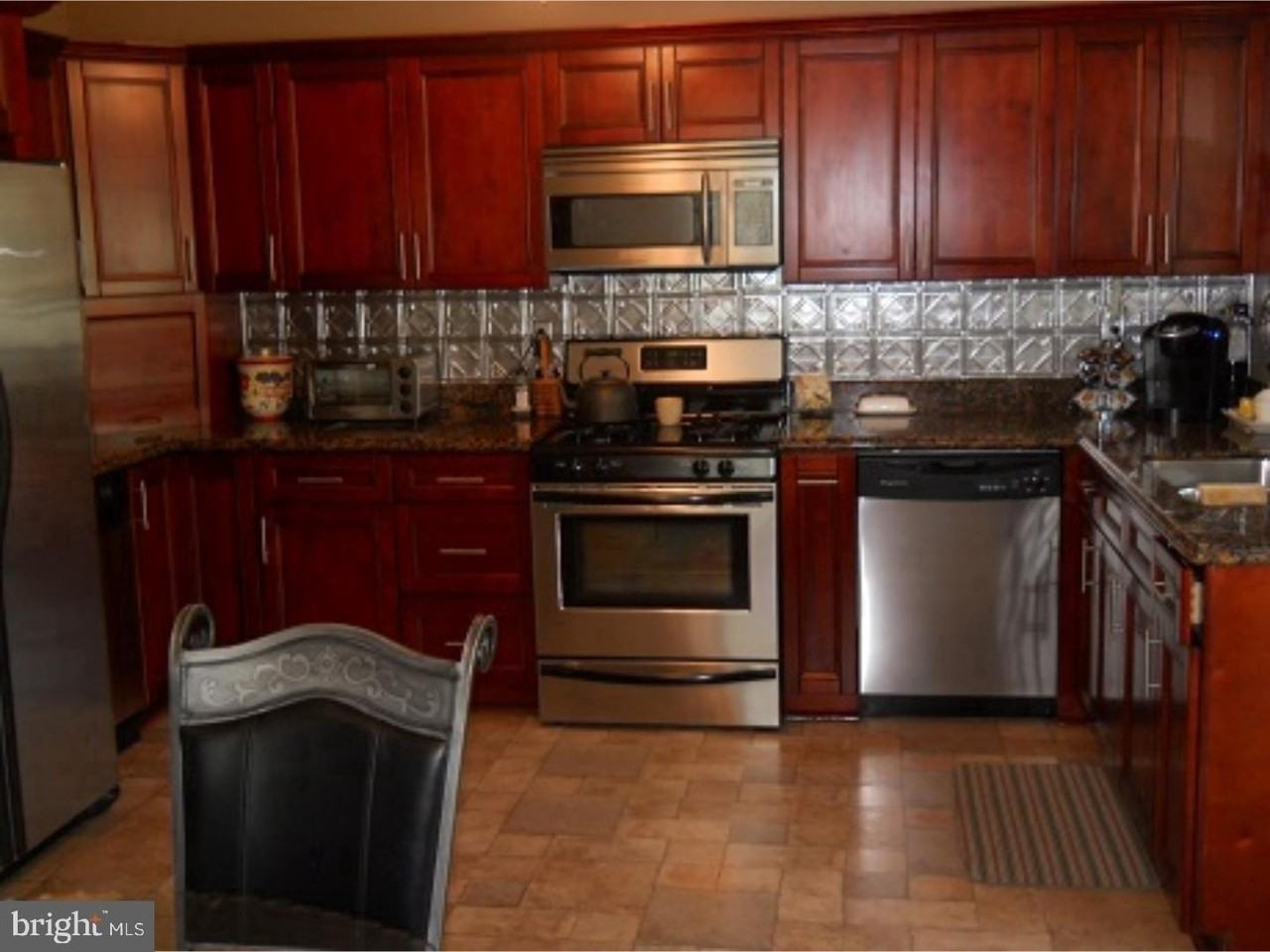 1 Cornell Rd - Photo 2 of 9