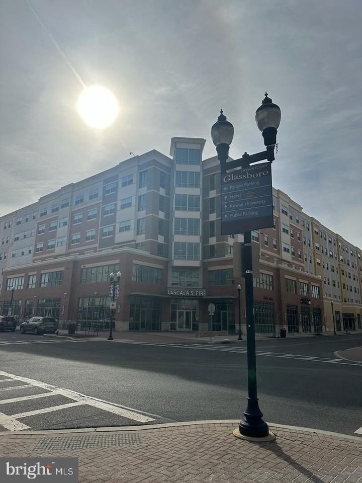 1 Cornell Rd - Photo 7 of 9