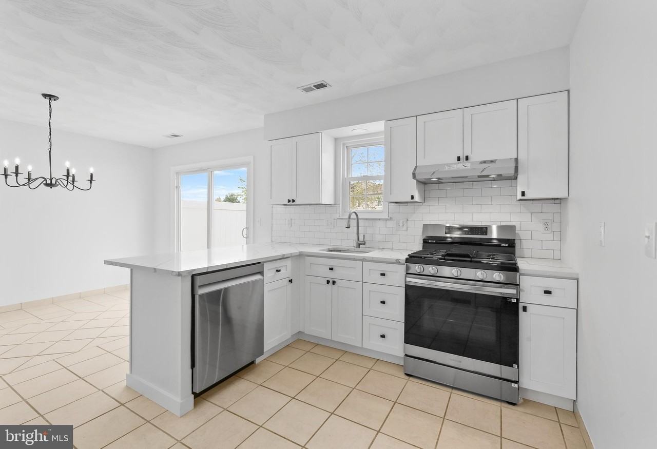 315 Catalano Ln - Photo 5 of 20