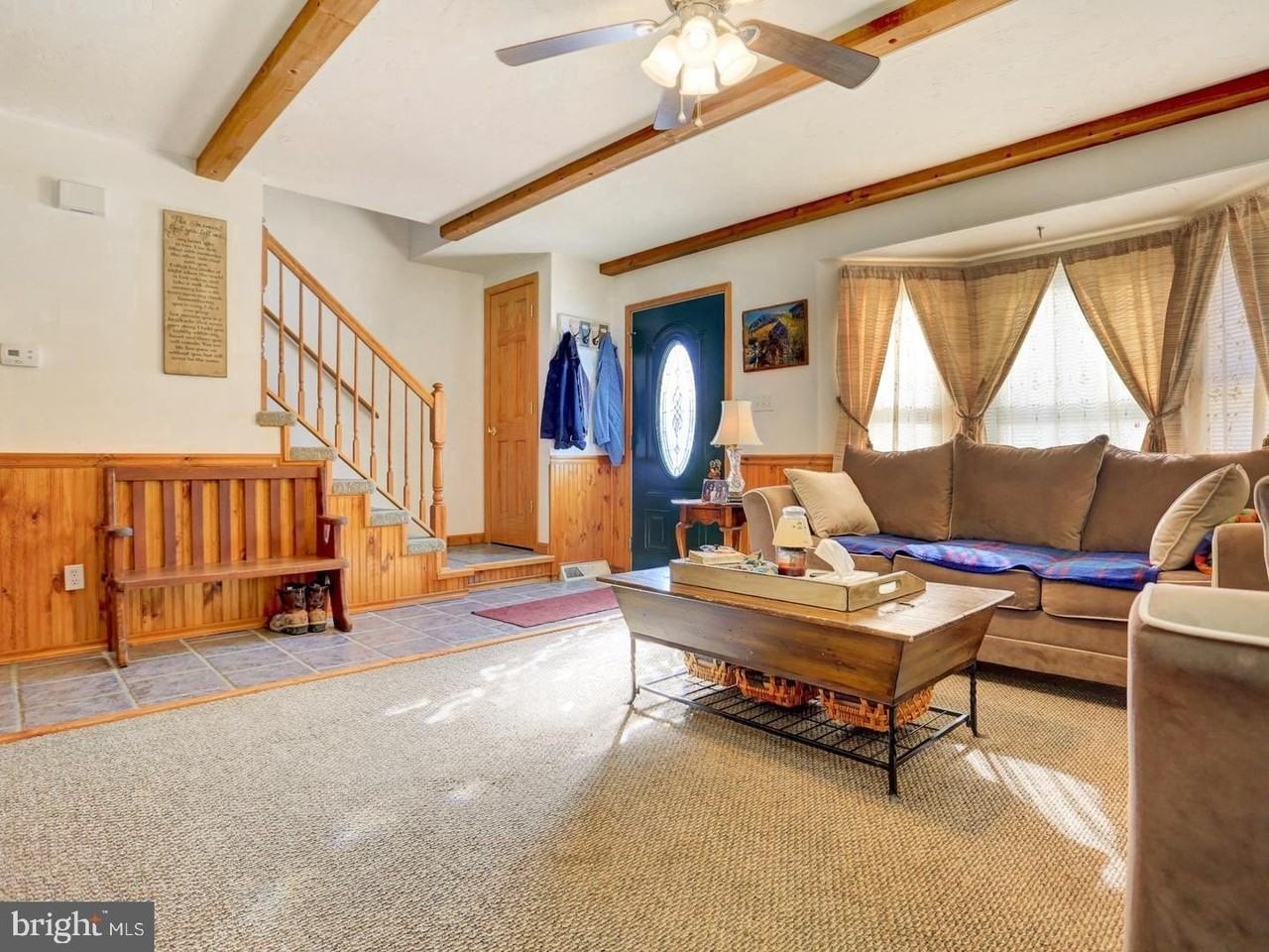 16 Colonial Dr - Photo 4 of 18