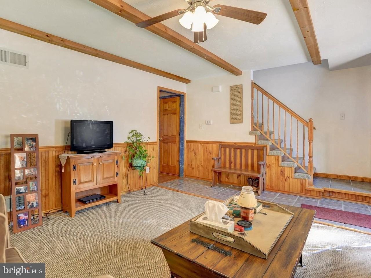 16 Colonial Dr - Photo 7 of 18