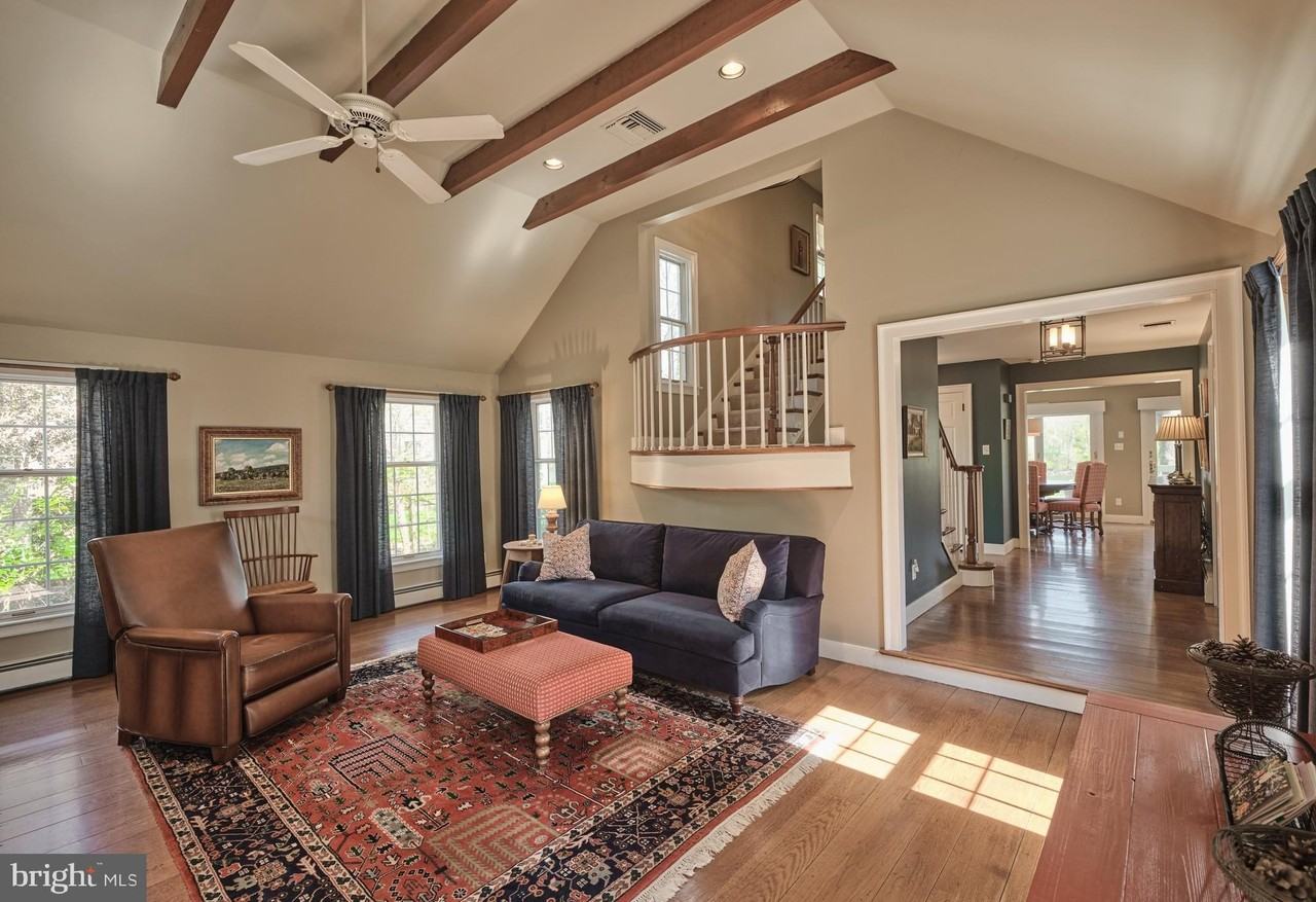 2976 River Rd - Photo 6 of 37