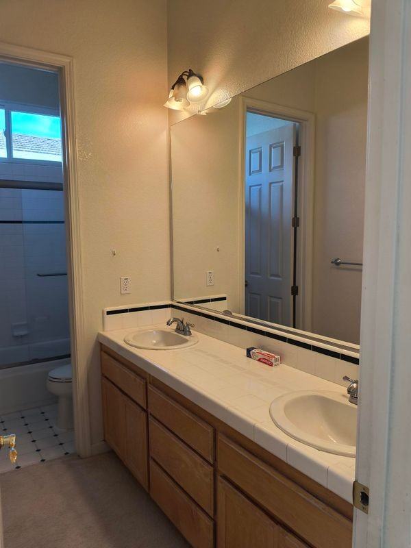 2963 Audubon Cir ##B - Photo 5 of 9