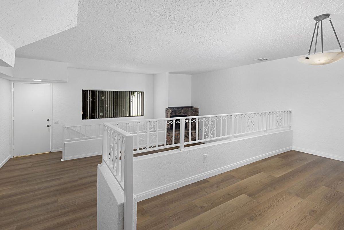 697 E California Blvd - Photo 4 of 29