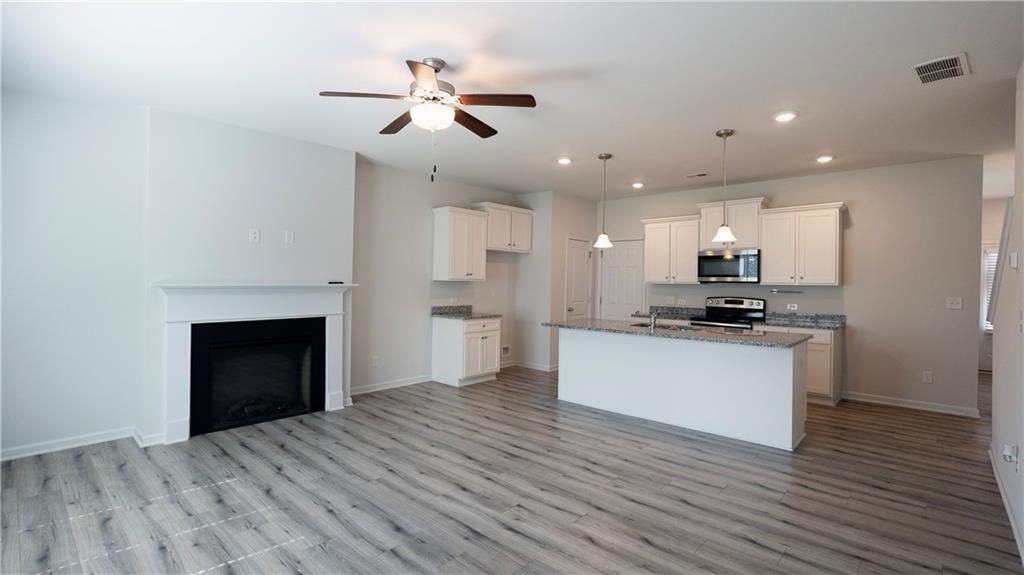 3675 Abbey Way - Photo 6 of 29