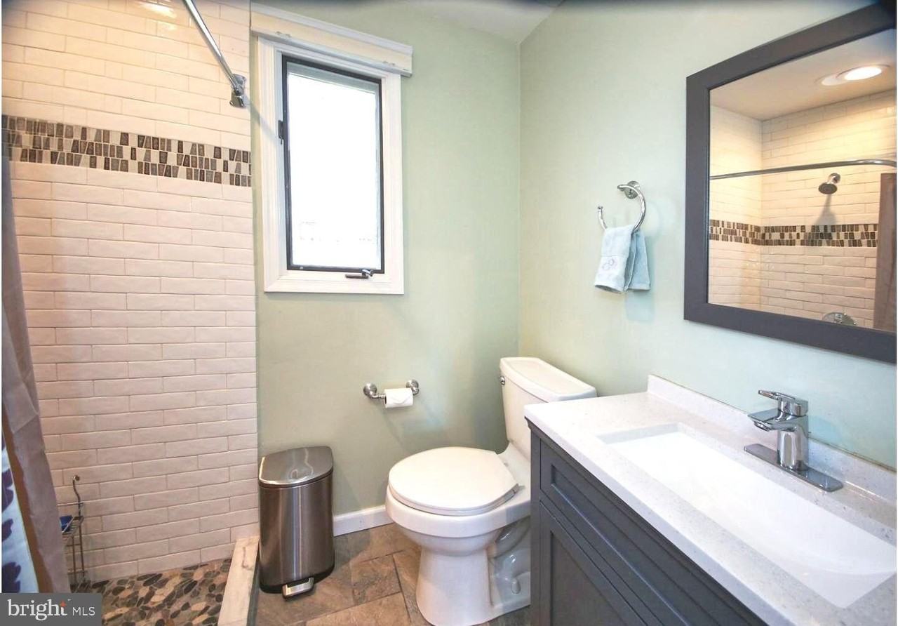 1120 Cymry Dr - Photo 6 of 25