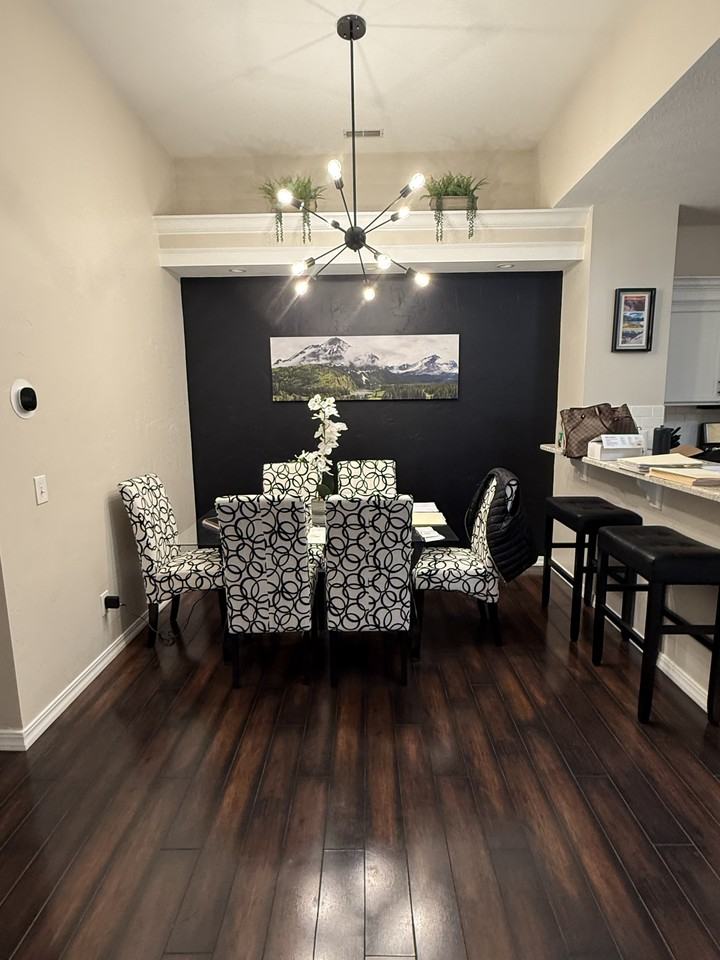998 Shetland Ln - Photo 2 of 15