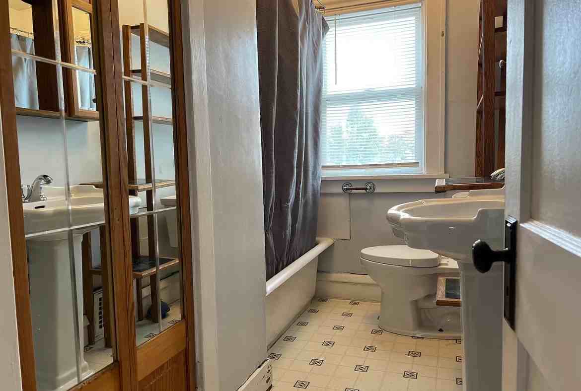 903 W College Ave #NA - Photo 5 of 17