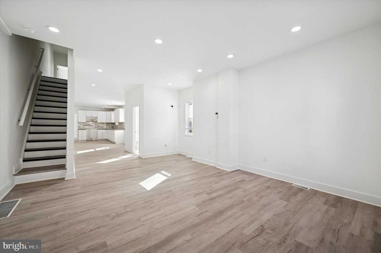 2135 N 20th St - Photo 2 of 14