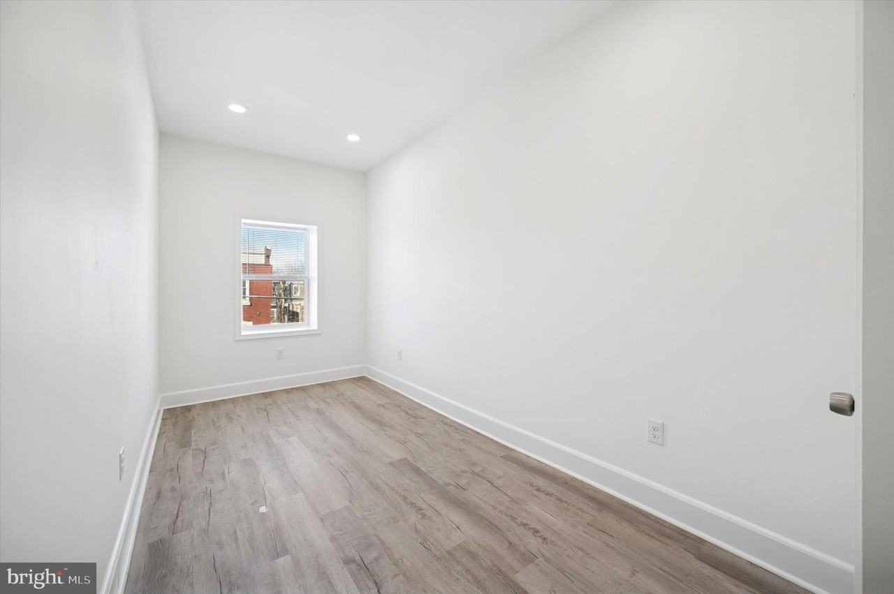 2135 N 20th St - Photo 6 of 14