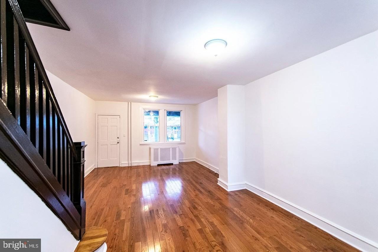 2306 E Cambria St - Photo 4 of 13