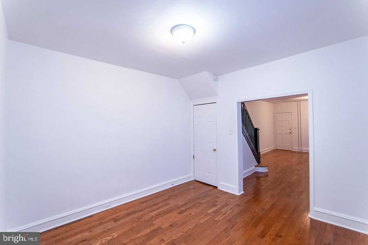 2306 E Cambria St - Photo 5 of 13