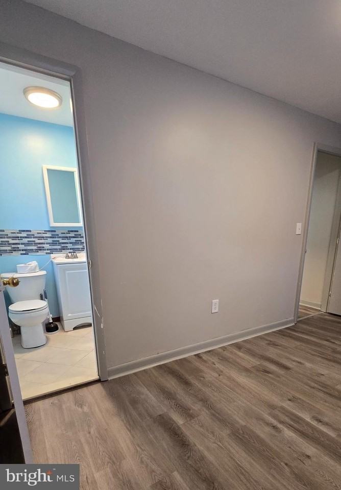 4303 Main St #2 - Photo 7 of 12