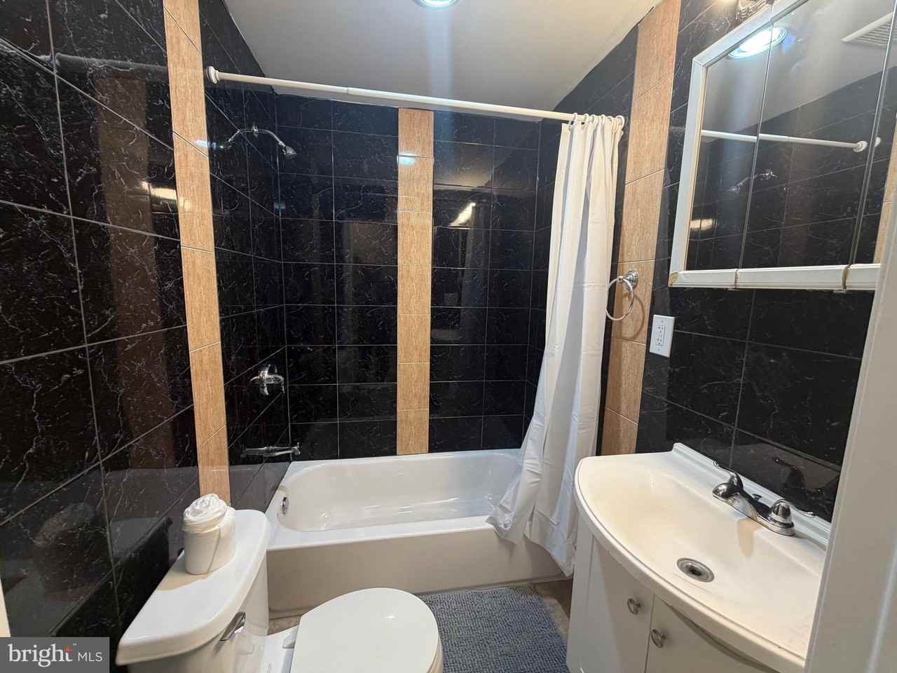 7105 Rising Sun Ave #A - Photo 4 of 13